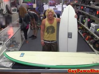 Gaystraight surfer jock দেওয়া জন্য একটি তিনটি উপায়