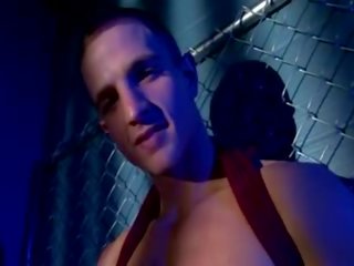 Gay muscle hunk marcus mojo jerks off in a dark room